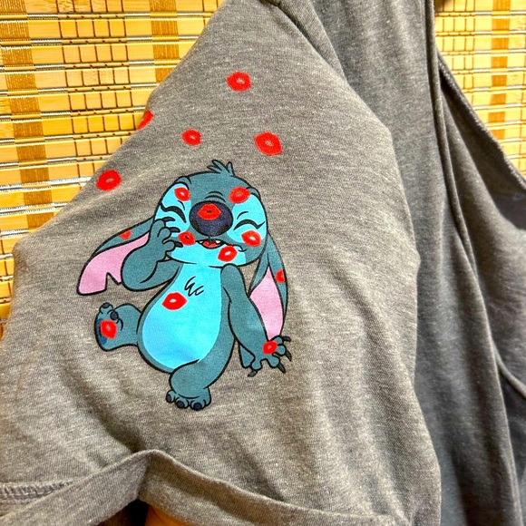 LILO & STITCH Top - Picture 4 of 7